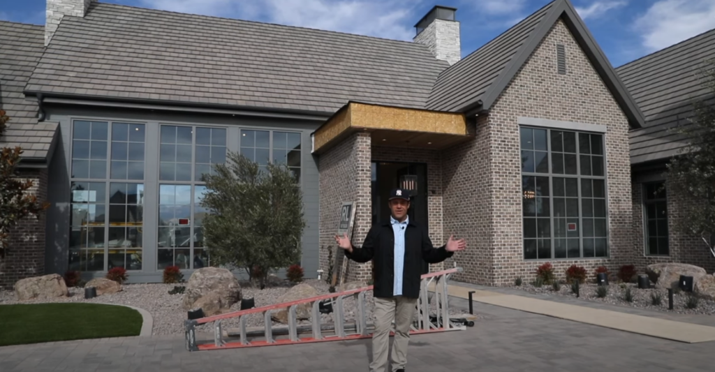 Rob Wyman Presenting the Le Mulet Home